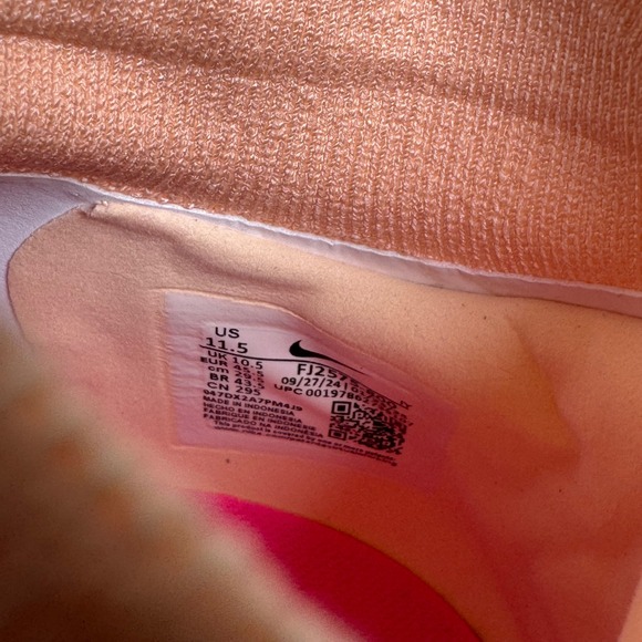 Nike Phantom Luna 2 Pro Flyknit FG Soccer Cleats 11.5 Peach Pink ACC FJ2575-800 - Picture 7 of 7